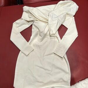 Off shoulder long sleeve, cream color